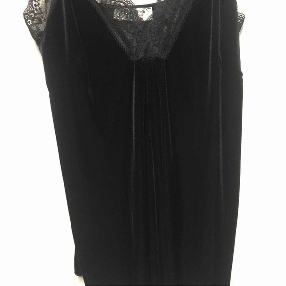 Femme Fatale black velvet top - Picture 4 of 5